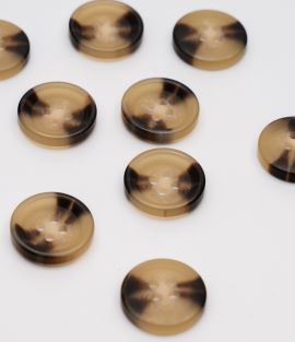 TTB229 4-Hole Matt Mock Horn Button