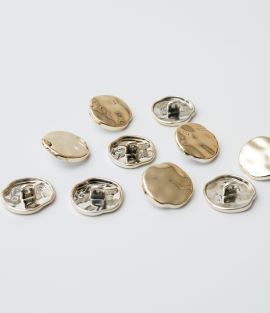 TTB285 Hammered Misshapen Shank Button